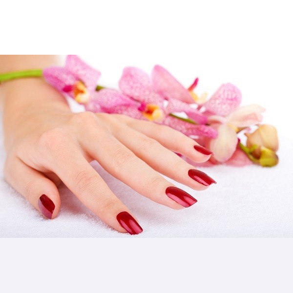 خدمات کاشت ناخن کرج