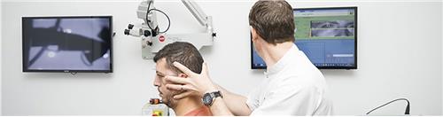 مطب دکتر آرش حقیقی متخصص گوش و حلق و بینی، کرج